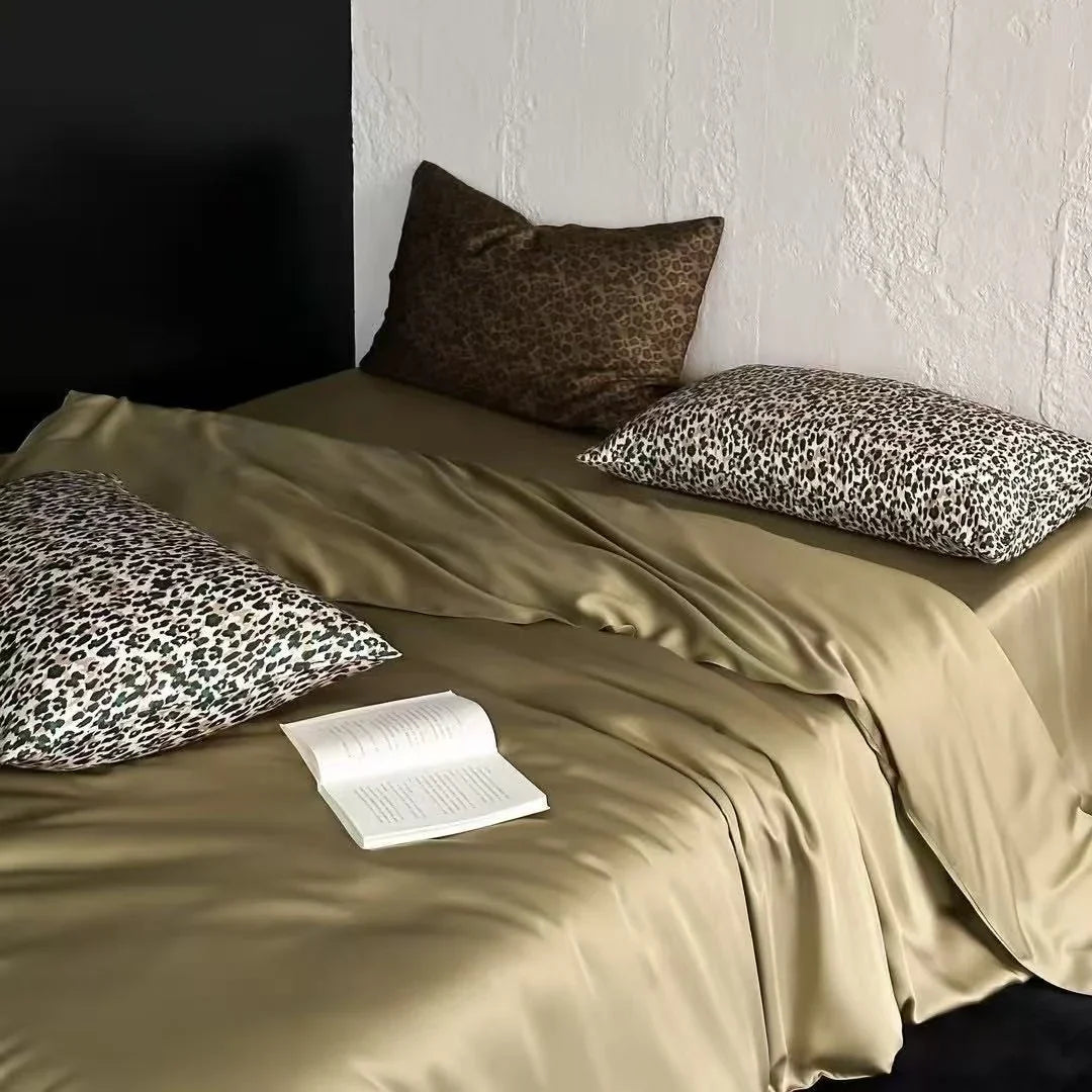 Satin Bedding Set Silky Sheen & Animal Print