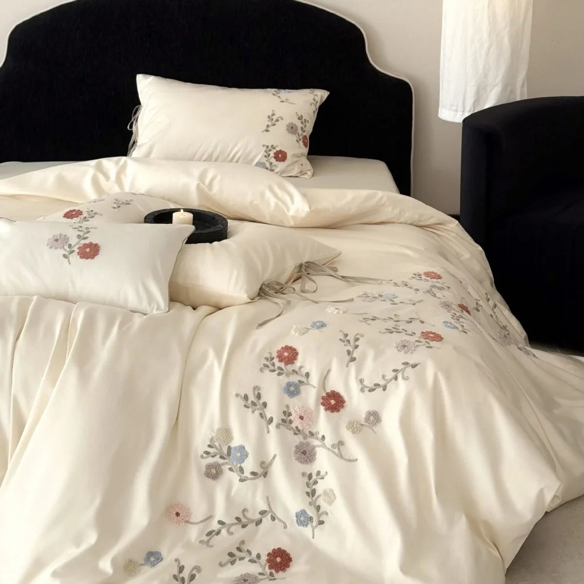 Satin Bedding Set Temperature-Regulating Floral Embroidery