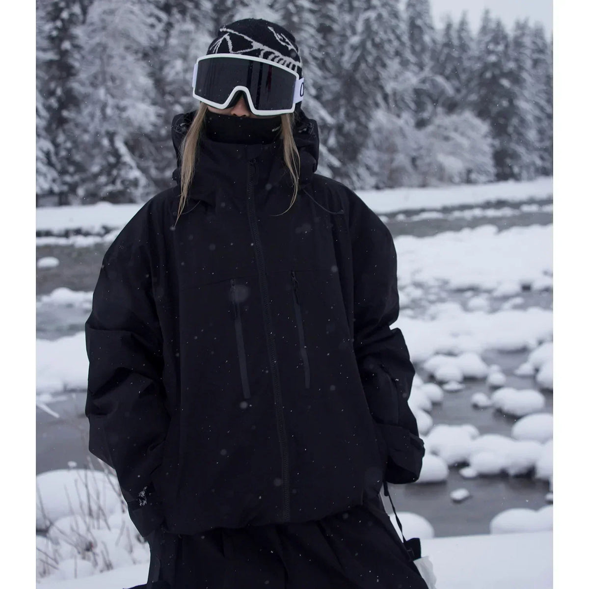 Ski Jacket Hooded Roomy Fit Practical Pockets