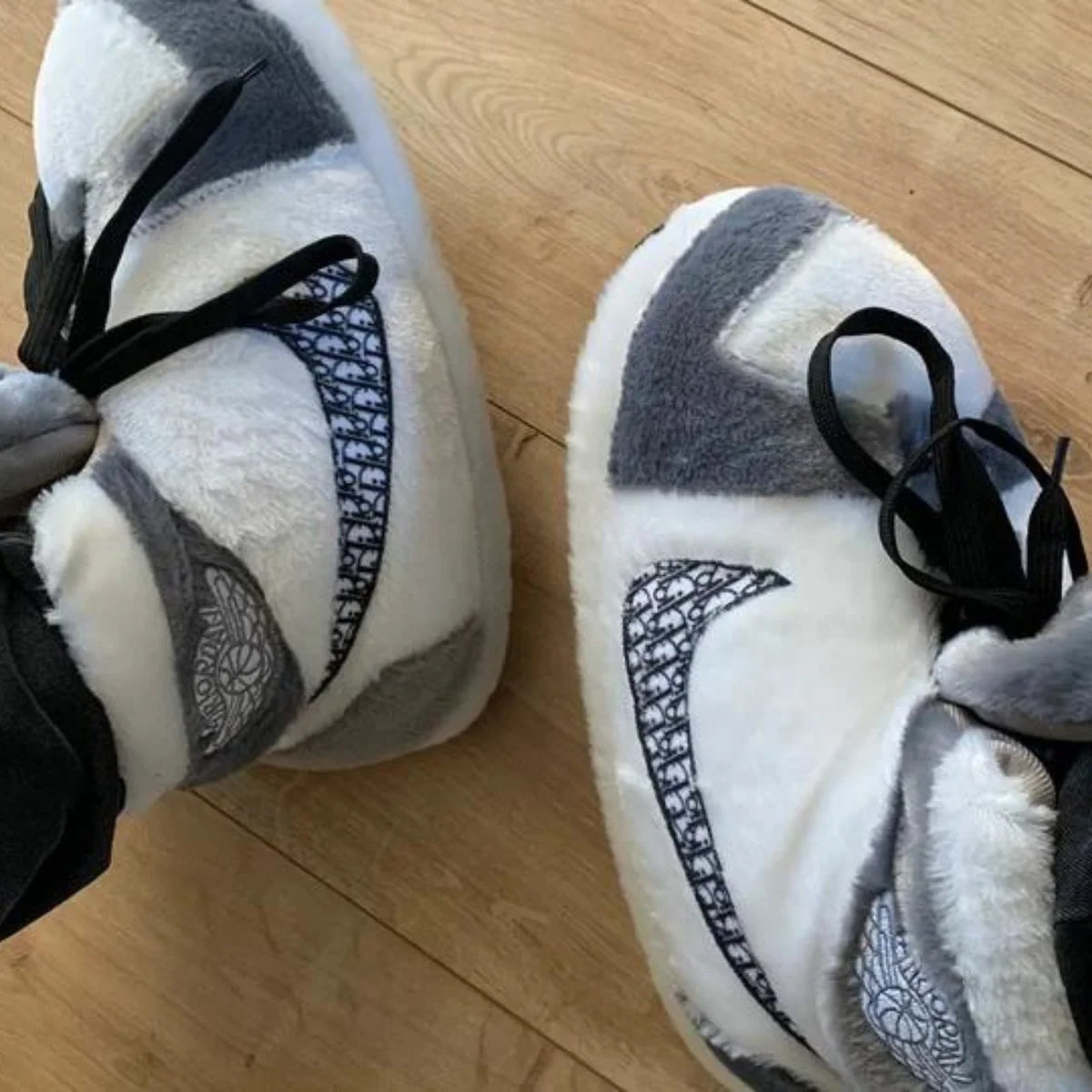 Sneaker Slippers Plush Fleece Lining Non-Slip Sole
