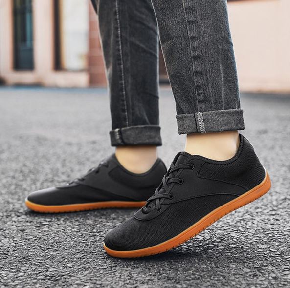 Sneakers Wide Toe Box Flexible Rubber Sole