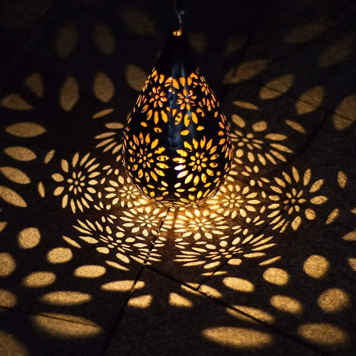 Solar Garden Light Dusk-to-Dawn Weather-Resistant
