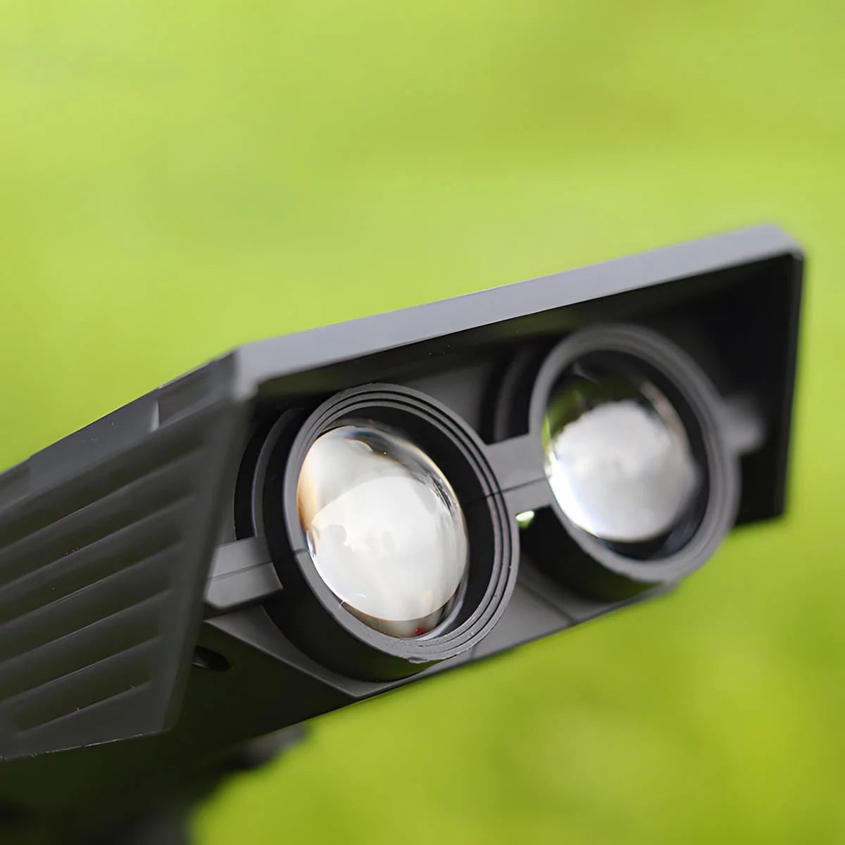 Solar Spot Light Adjustable Zoom RGB & Warm White