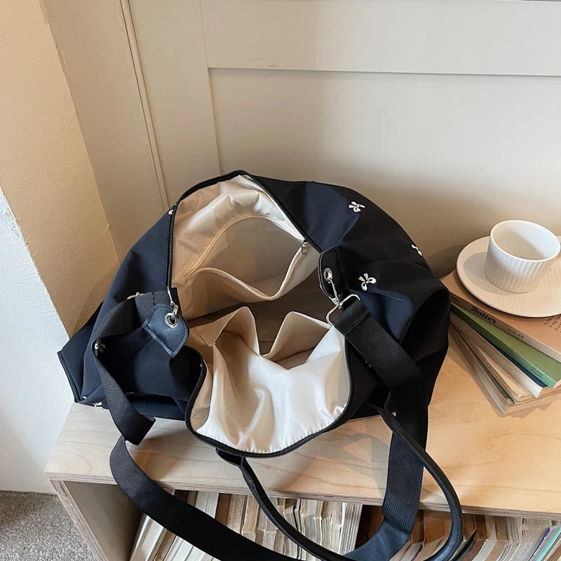 Sports Bag Water-Resistant Spacious Multiple Pockets