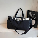 Sports Duffel Bag Large Capacity Tear-Resistant Fabric