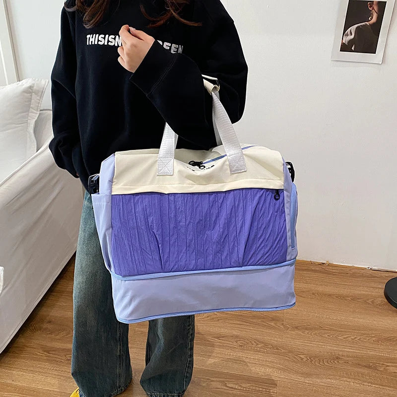 Sports Duffel Bag Water-Resistant Multiple Pockets & Padded Straps