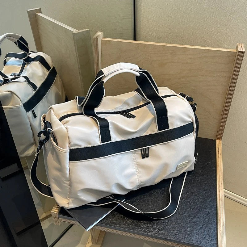 Sports Duffel Bag Water-Resistant Spacious Zippered Pockets