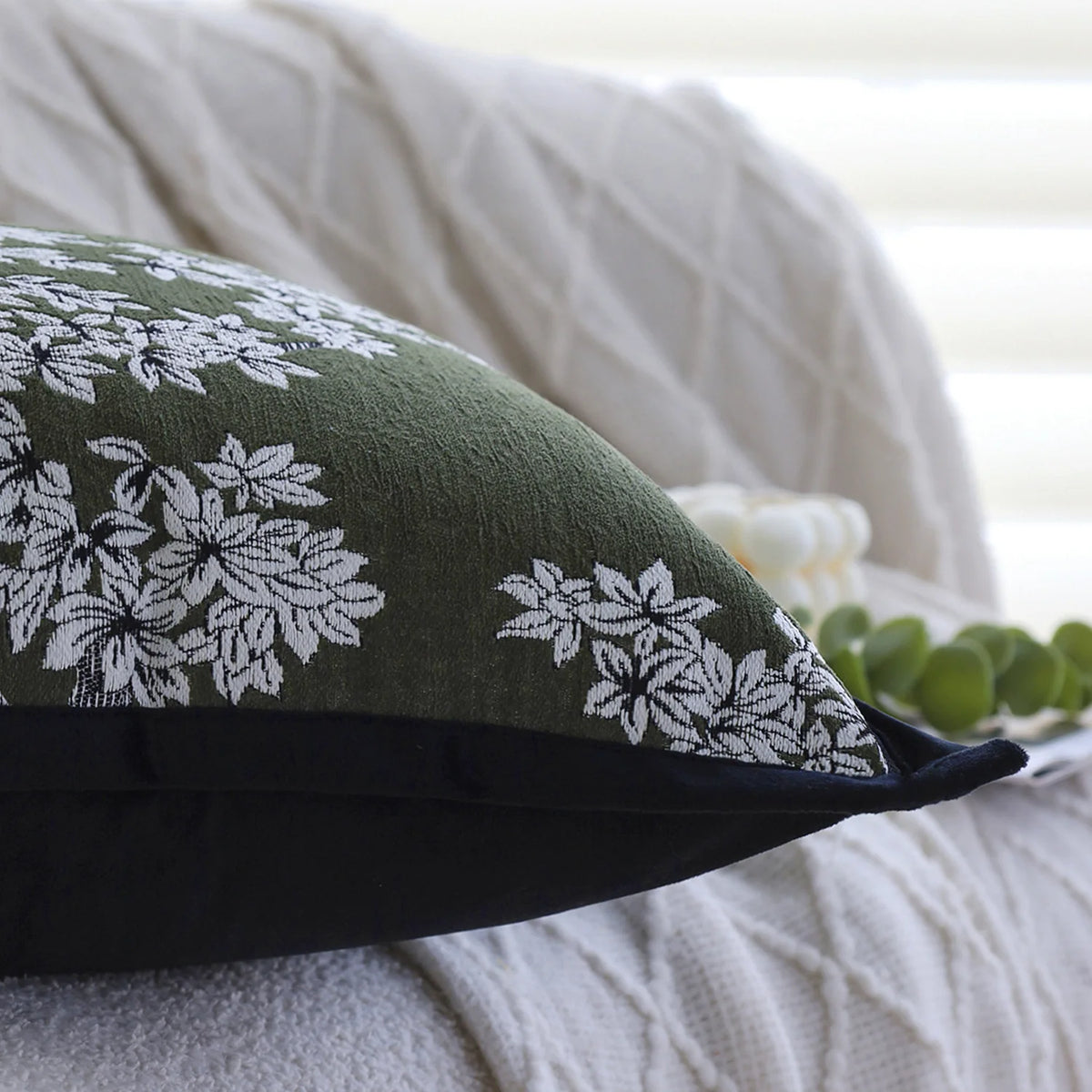 Square Cushion Cover Jacquard Floral Concealed Zipper 18x18