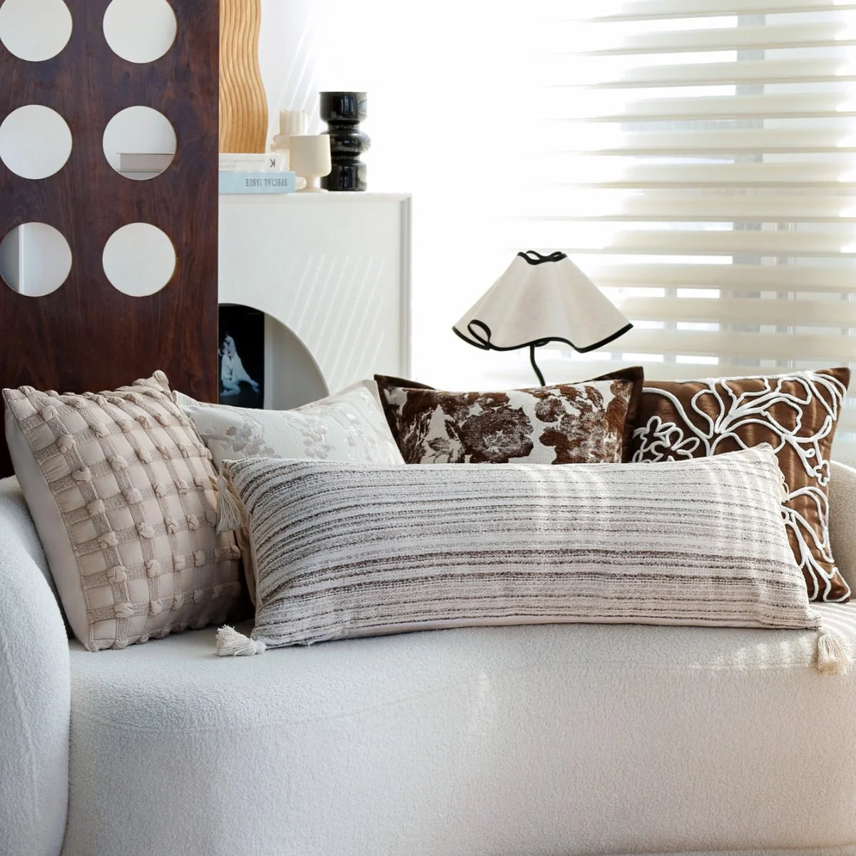 Square Cushion Cover Velvet-Like Raised Chenille Concealed Zipper