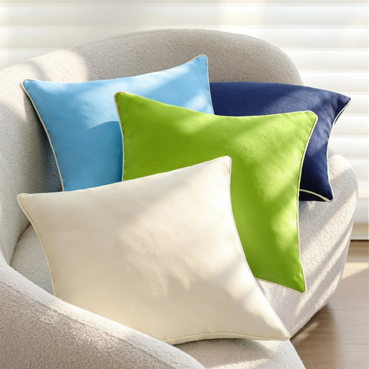 Square Pillow Cover Microvelvet Piped 18×18