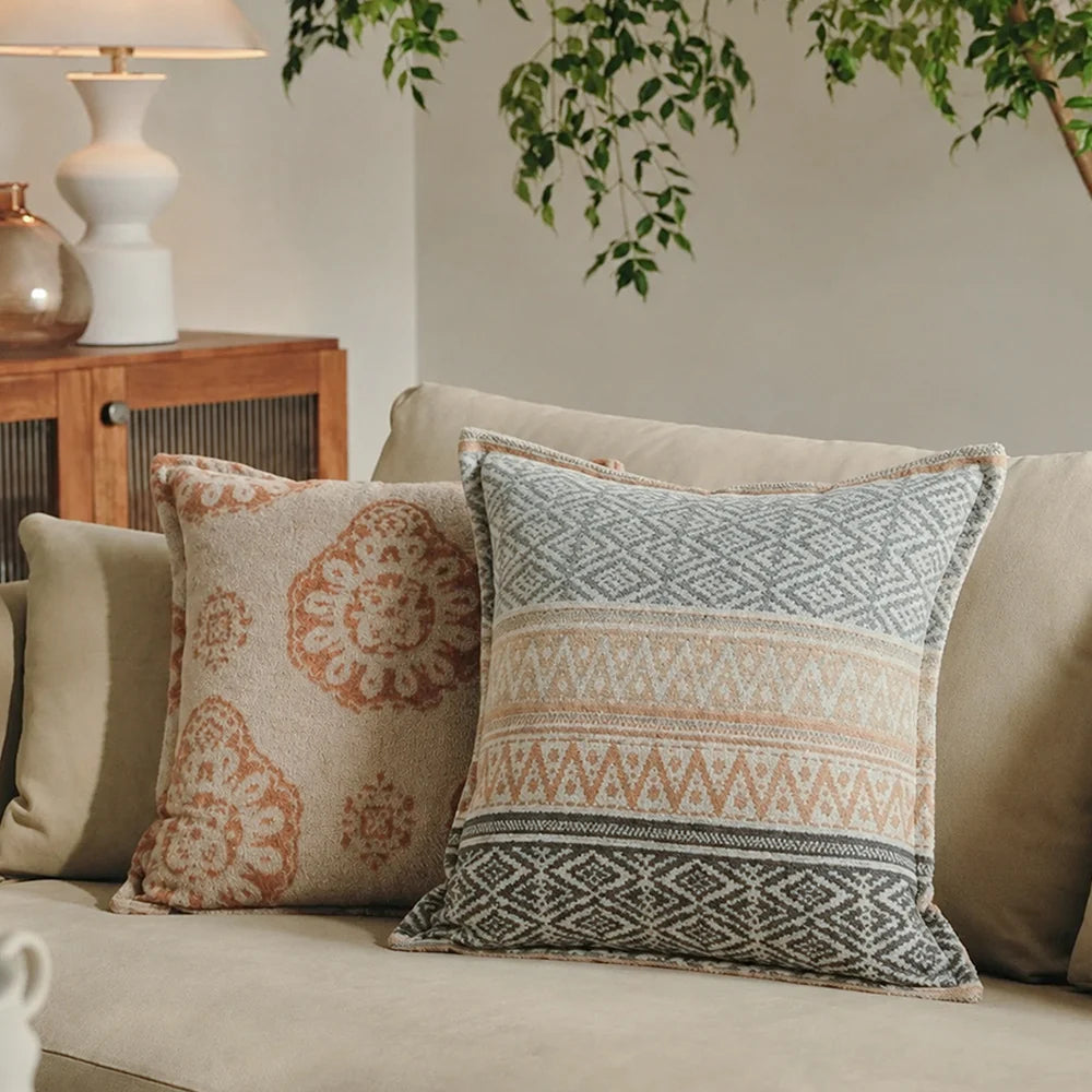 Square Throw Pillow Jacquard Bouclé Concealed Zipper