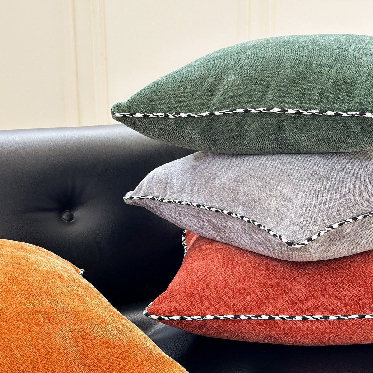 Square Throw Pillow Velvet Cover Contrasting Piping Shape-Retaining Fill