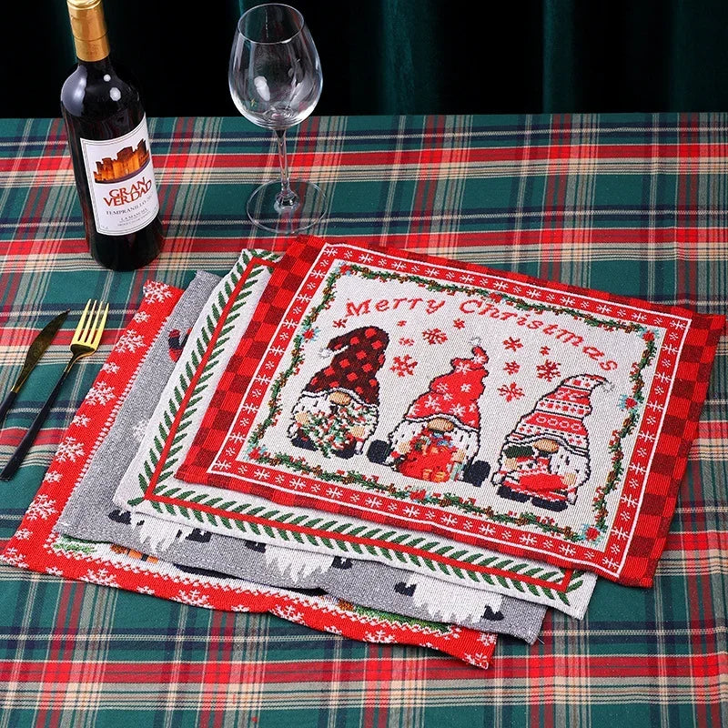 Tablecloth Santa Pattern Durable & Machine-Washable