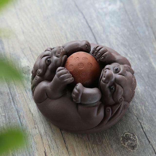 Tea Pet Purple Clay Toad Figurine Japanese Inspired Tea Table Decor