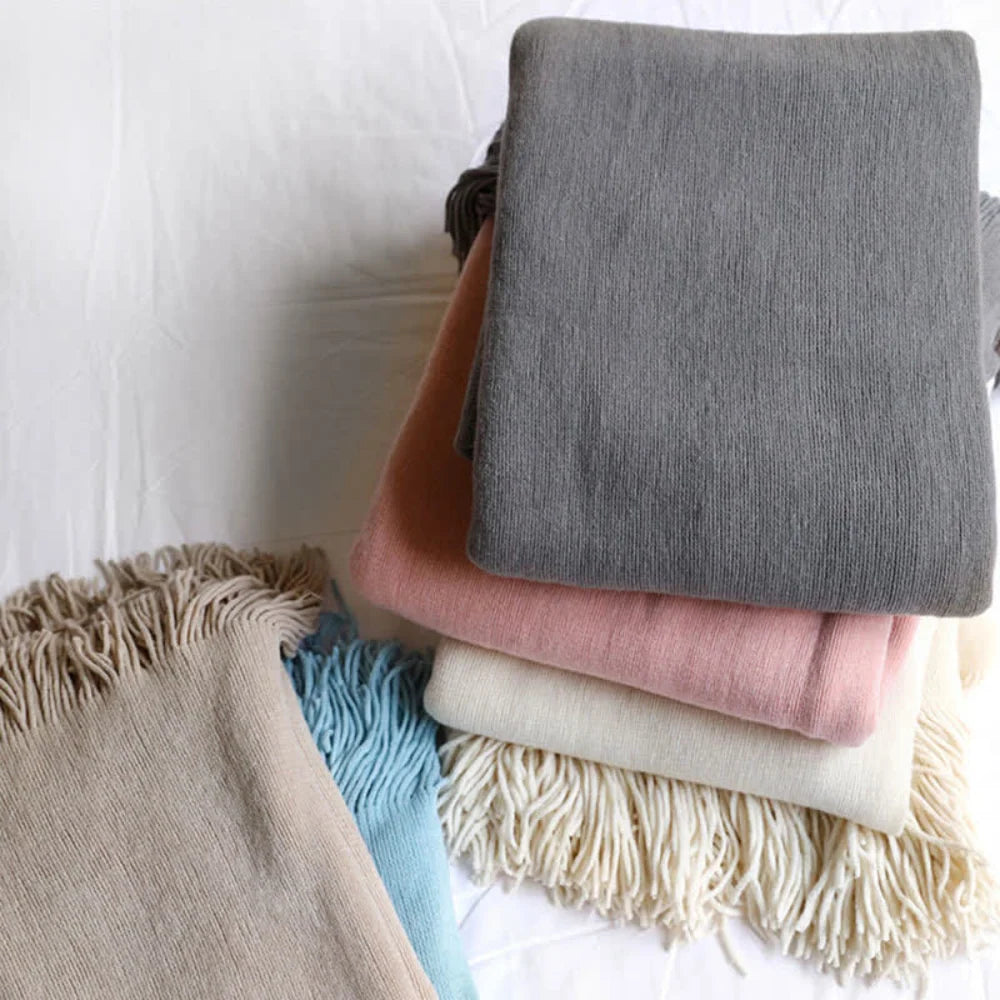 Throw Blanket Chunky Knit Acrylic with Fringe