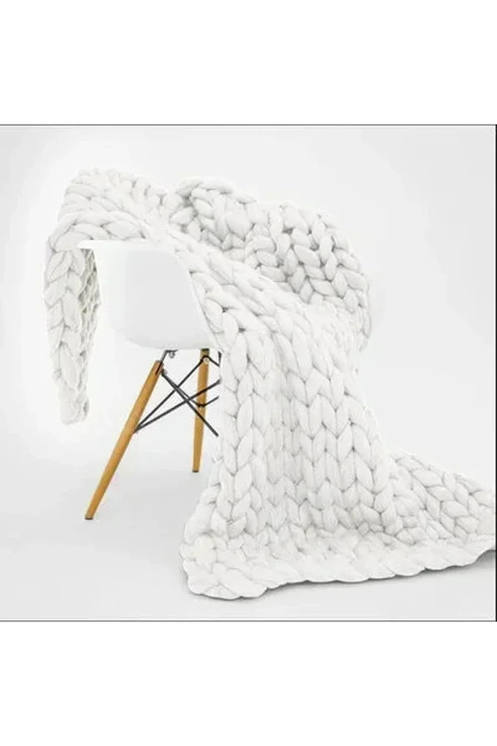 Throw Blanket Extra-Soft Chunky Braided Polyester