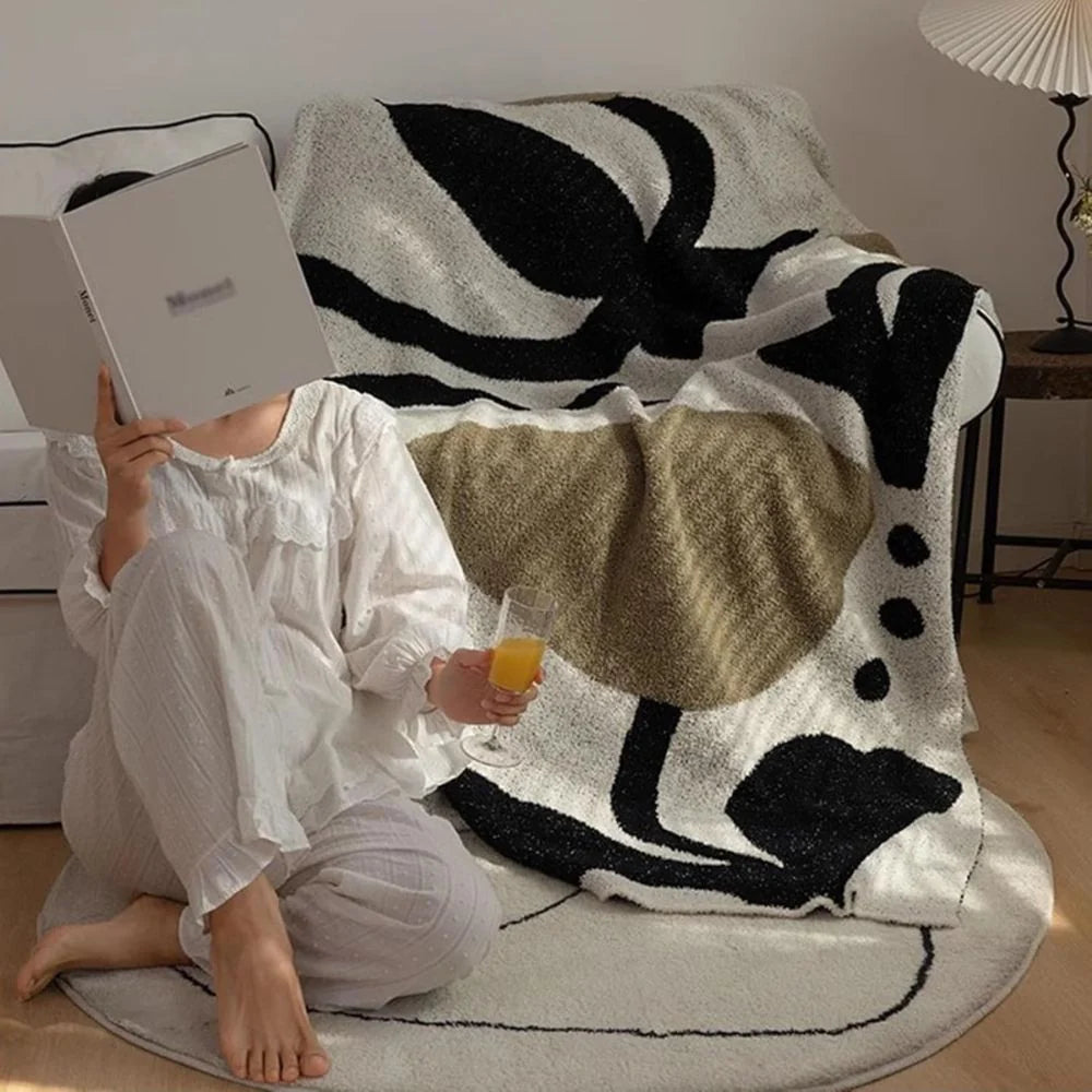 Throw Blanket Soft Microfiber Lightweight Machine Washable & Quick-Drying