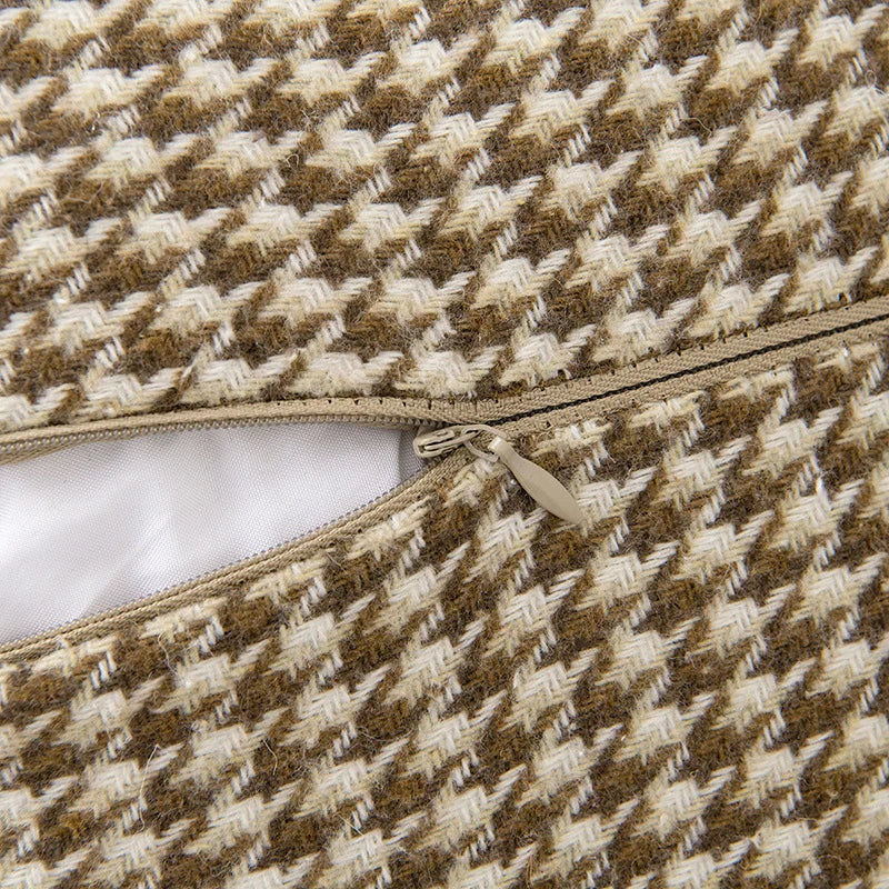 Throw Pillow Cover Houndstooth Jacquard Piped Edge & Concealed Zipper