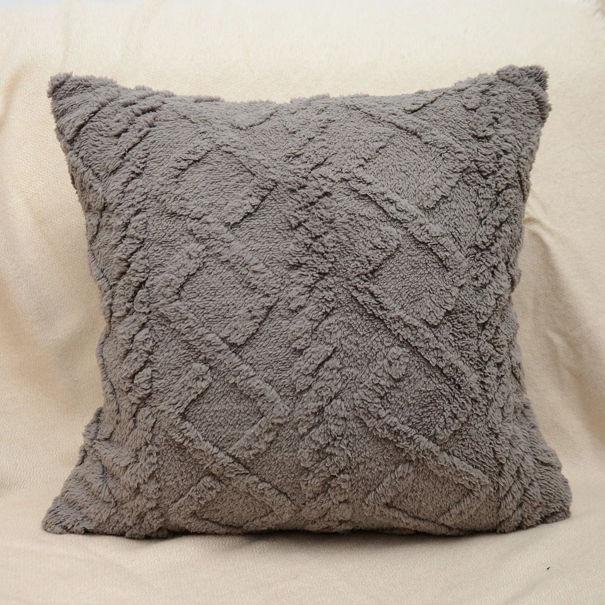 Throw Pillow Cover Plush Sherpa Geometric Tufting