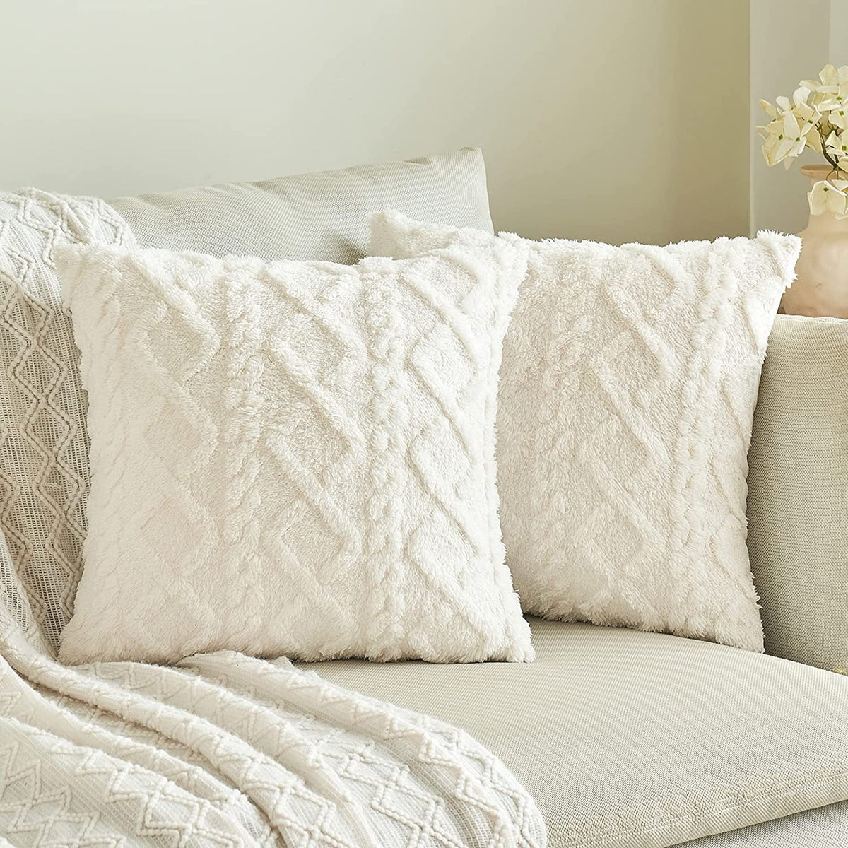 Throw Pillow Cover Plush Sherpa Geometric Tufting