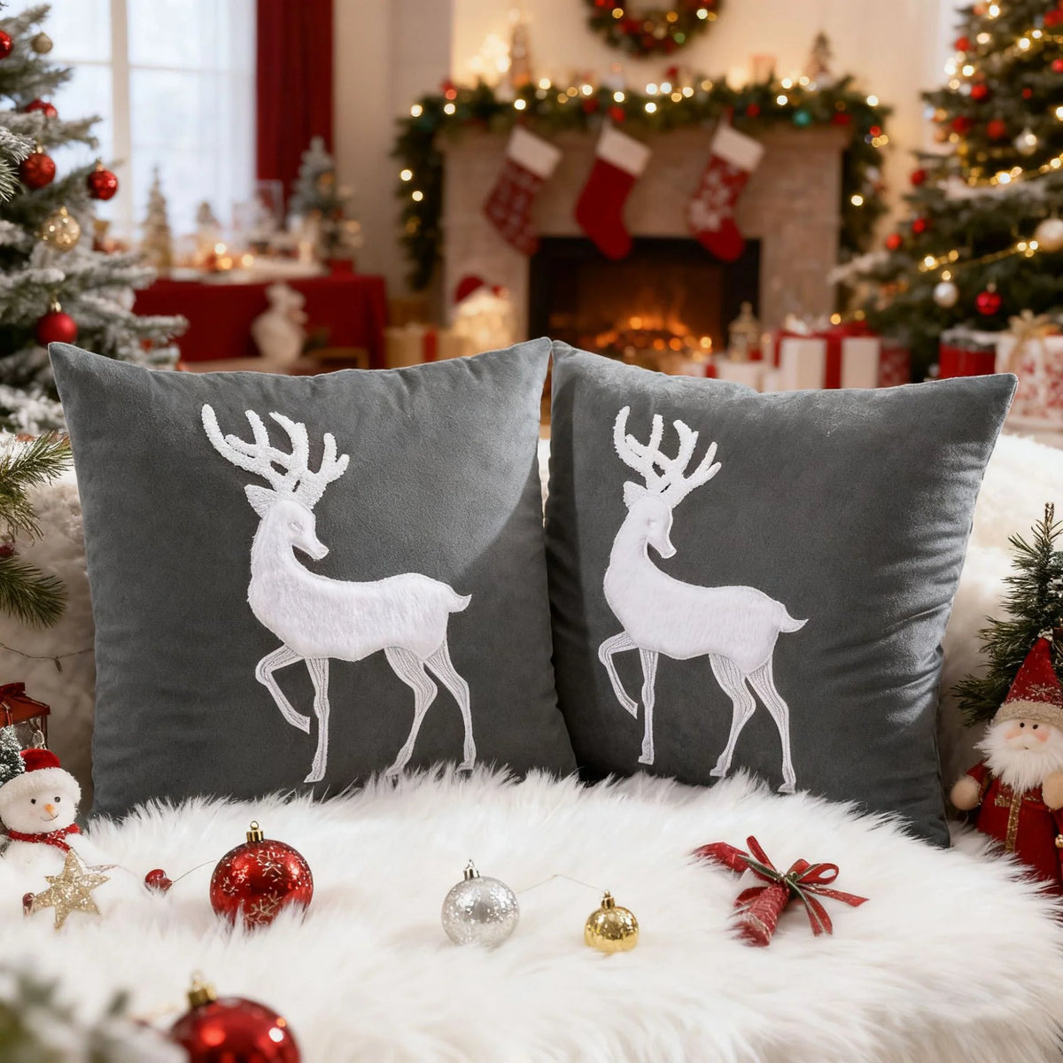 Throw Pillow Cover Velvet Reindeer Appliqué Hidden Zipper