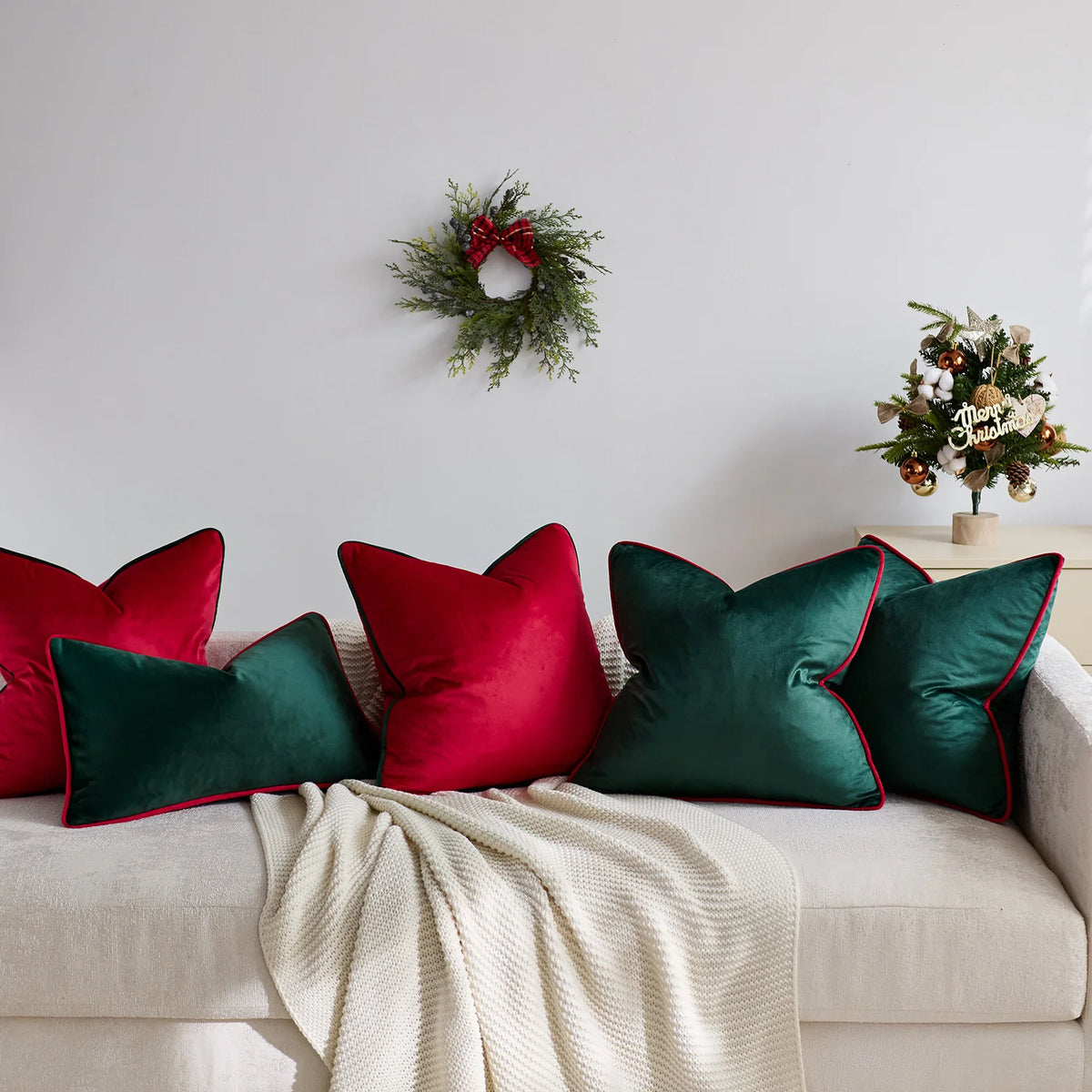 Throw Pillow Plush Velvet Contrast Piped Edge Removable Insert