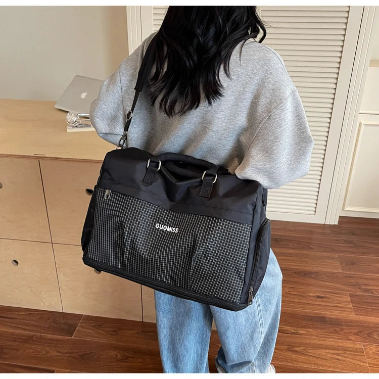 Travel Bag Spacious Weather-Resistant Adjustable Strap