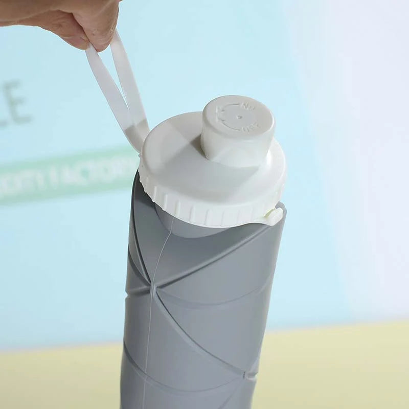 Travel Cup Foldable Space-Saving 20.3 Oz