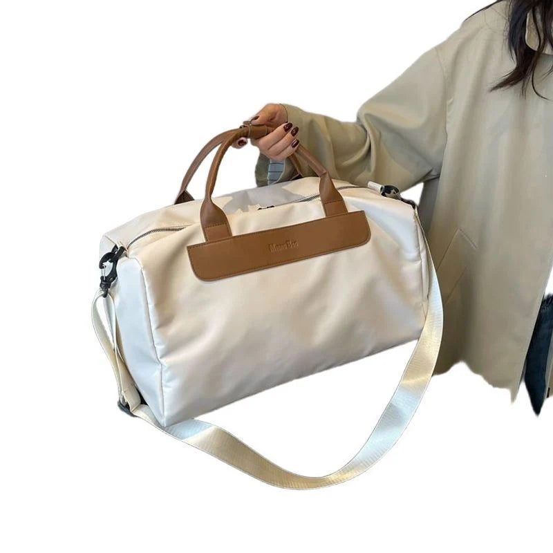 Travel Duffel Bag Durable Fabric Multiple Compartments & Adjustable Strap