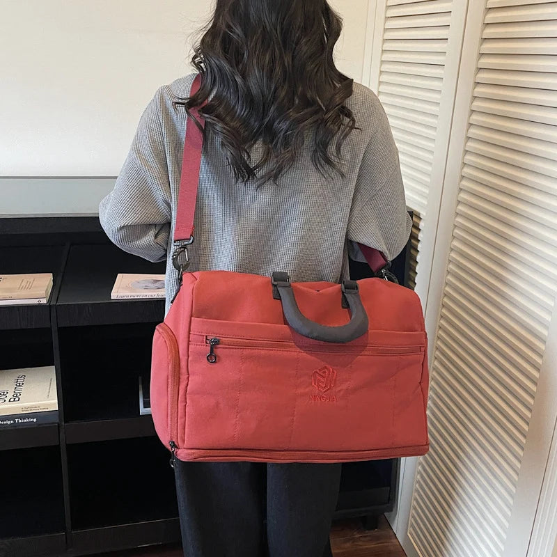 Travel Duffel Bag Large Capacity Multiple Zippered Pockets