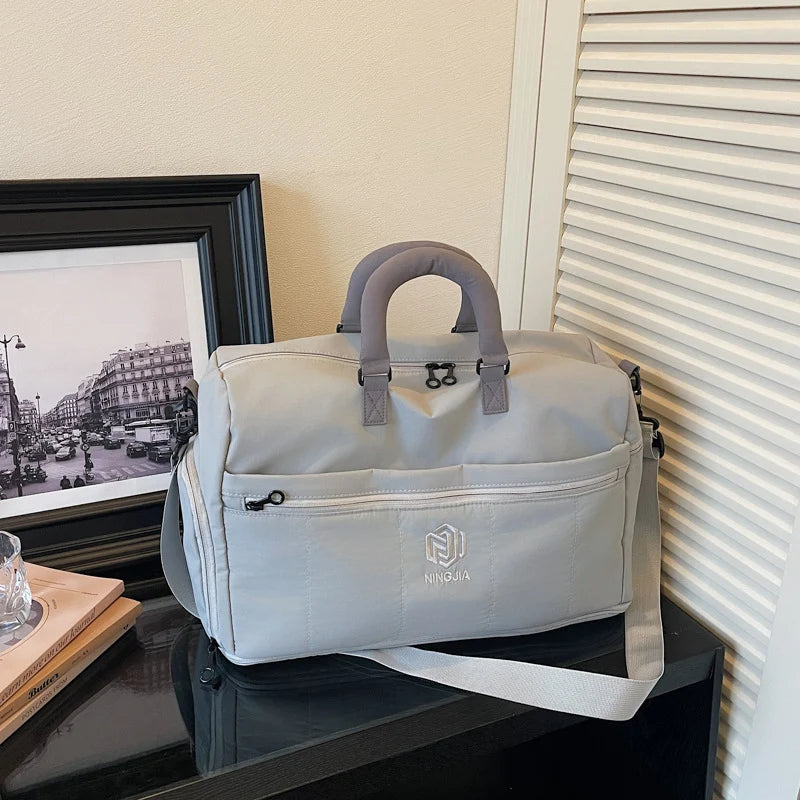 Travel Duffel Bag Large Capacity Multiple Zippered Pockets