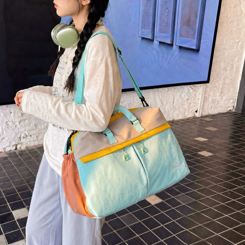 Travel Duffel Bag Large Capacity Water-Resistant Multiple Pockets