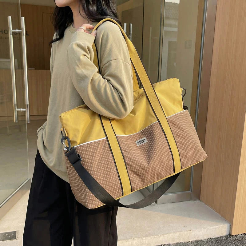 Travel Duffel Bag Spacious Multi-Compartment Durable Fabric