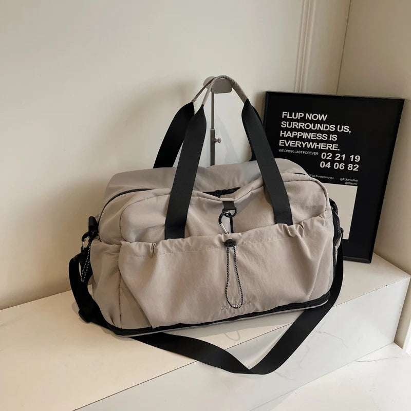 Travel Duffel Bag Water-Resistant Lightweight Multiple Pockets