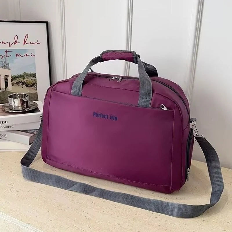 Travel Duffle Bag Large Capacity Water-Resistant Detachable Strap