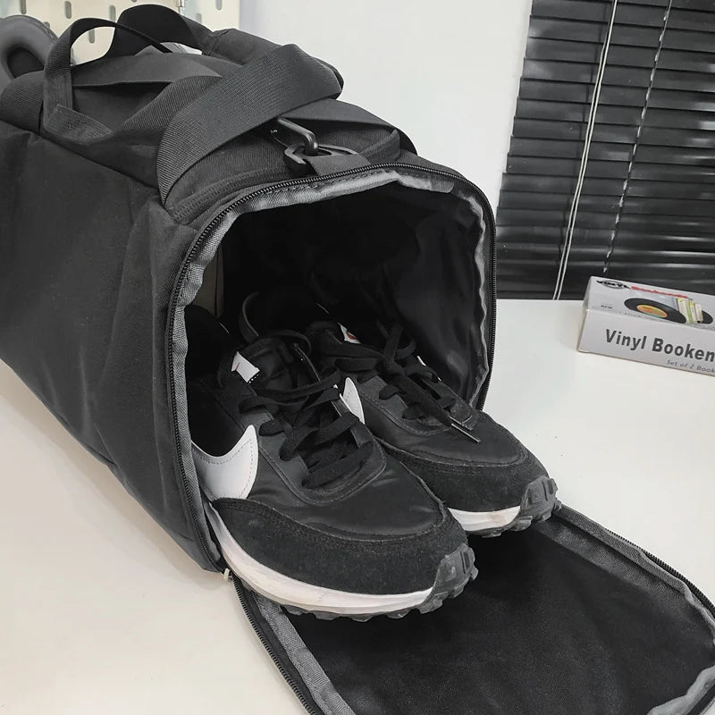 Travel Duffle Bag Large Capacity Water-Resistant Padded Straps