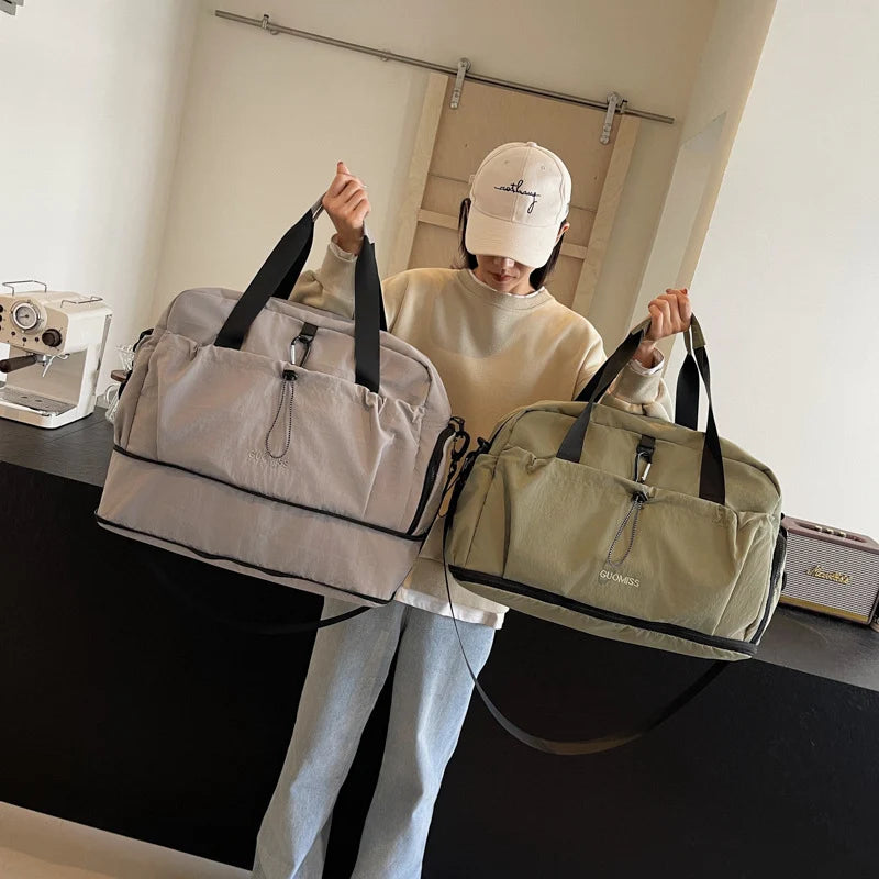 Travel Duffle Bag Lightweight Durable Spacious Interior Adjustable Strap