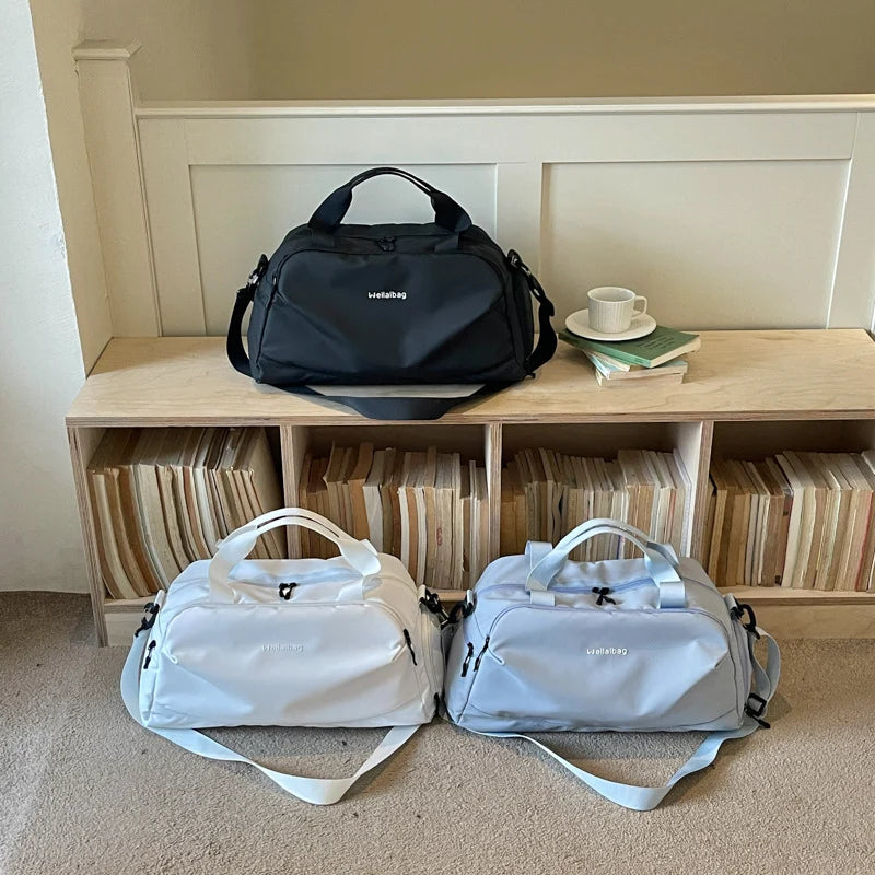 Travel Duffle Bag Spacious Foldable Water-Resistant Adjustable Strap
