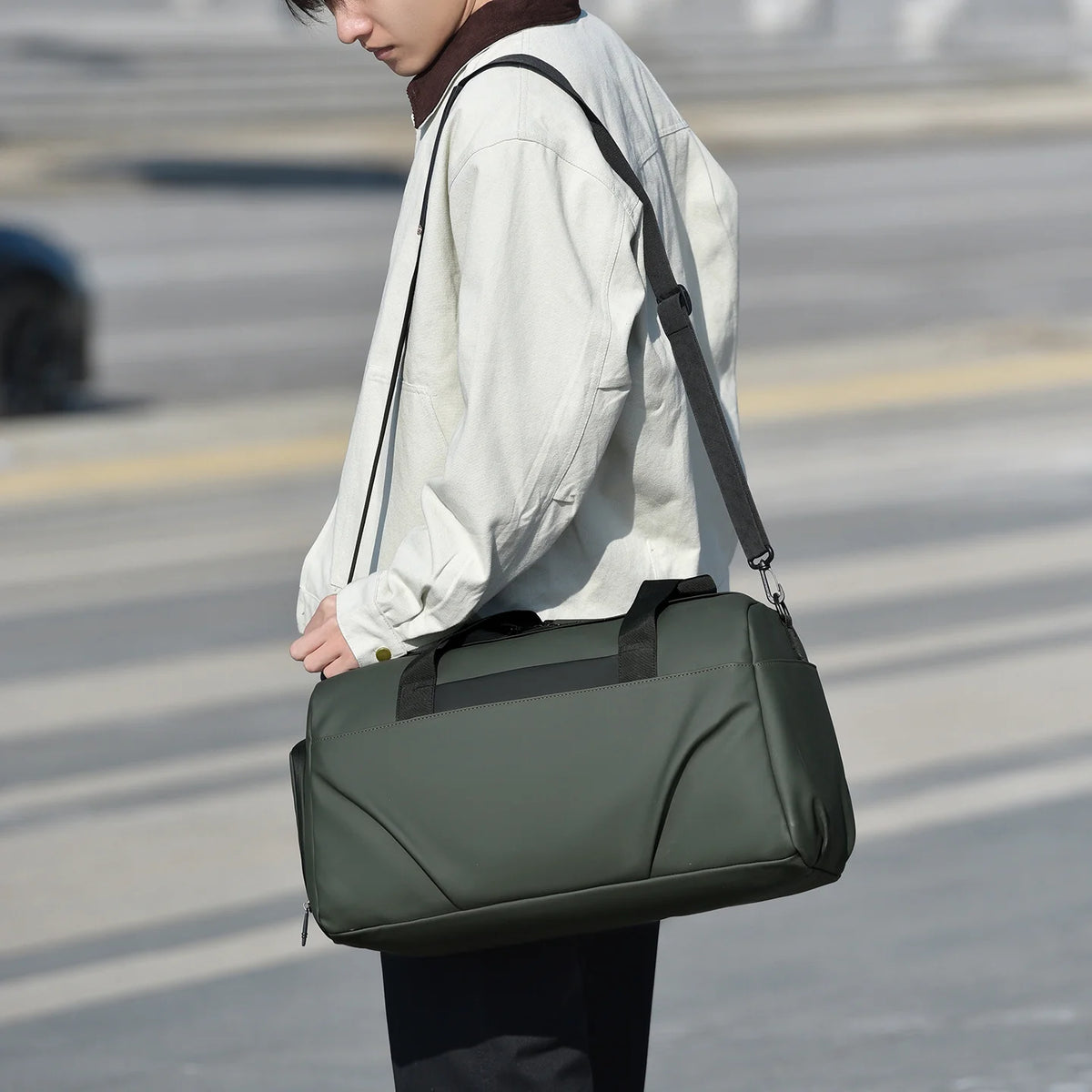 Travel Duffle Bag Water-Resistant Multiple Compartments