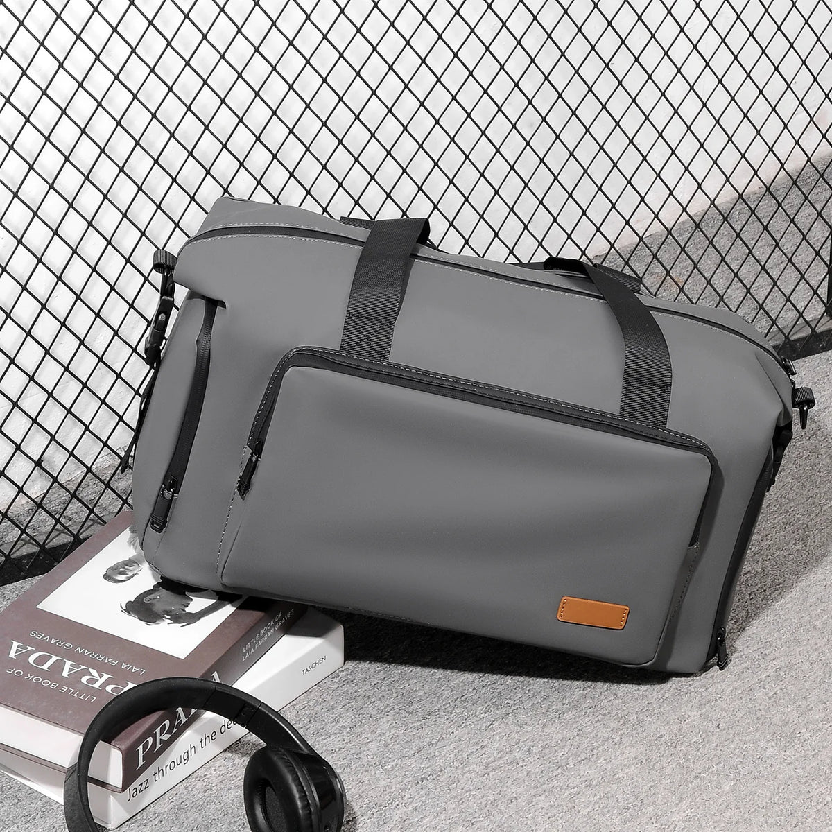 Travel Duffle Bag Waterproof & Stain-Resistant Detachable Shoulder Strap
