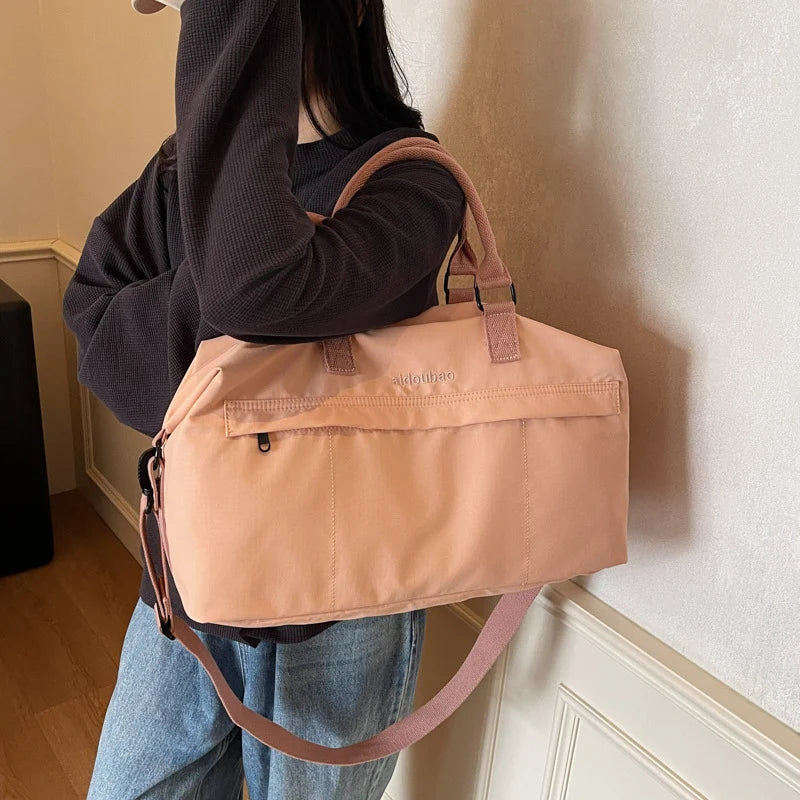 Travel Holdall Bag Spacious Tear-Resistant Fabric & Multiple Pockets