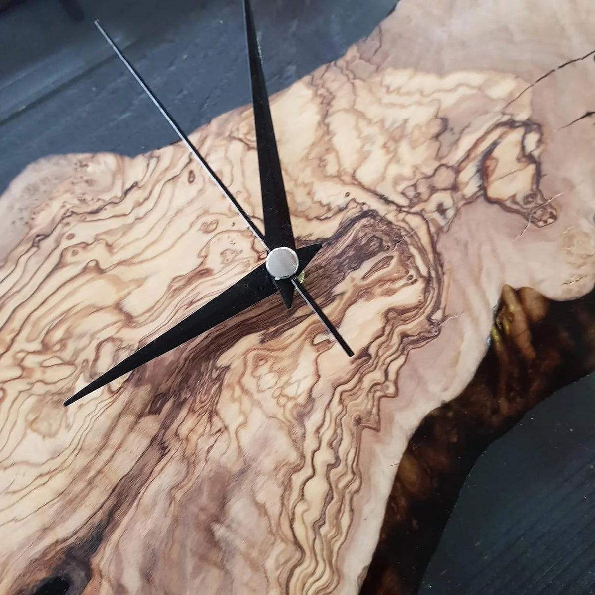 Wall Clock Wooden Silent Quartz Movement Round Design