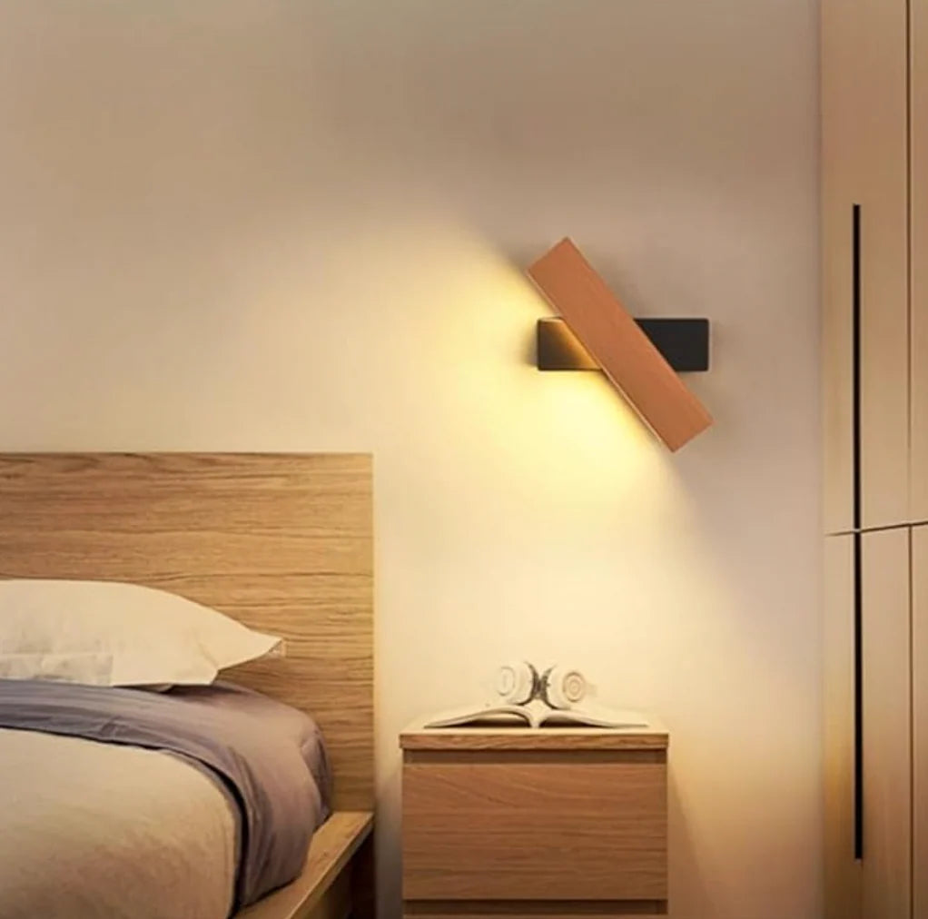 Wall Lamp 360° Swivel Integrated Warm LED Aluminum & Wood