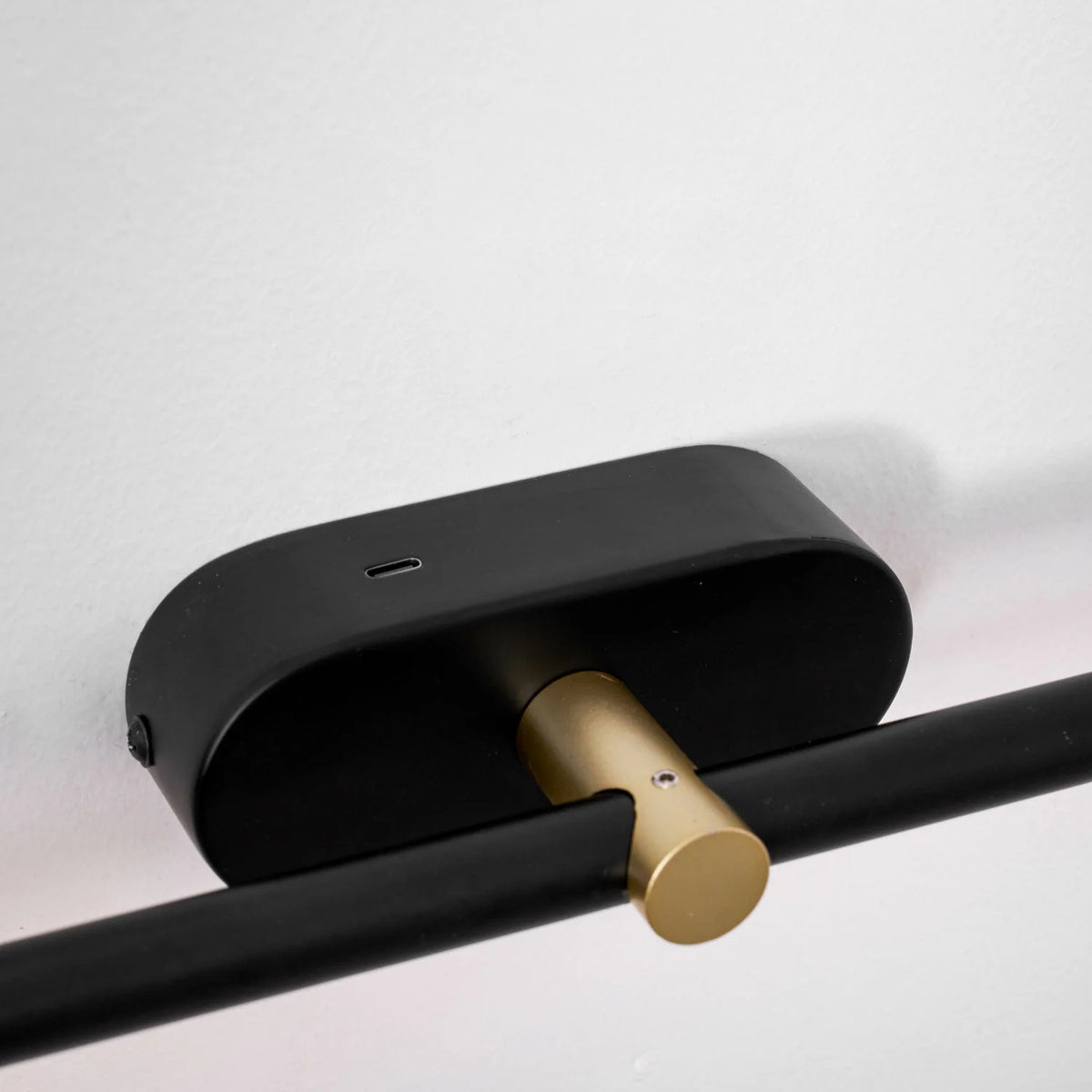 Wall Sconce Slim Linear USB Rechargeable Three-Color Dimmable LED