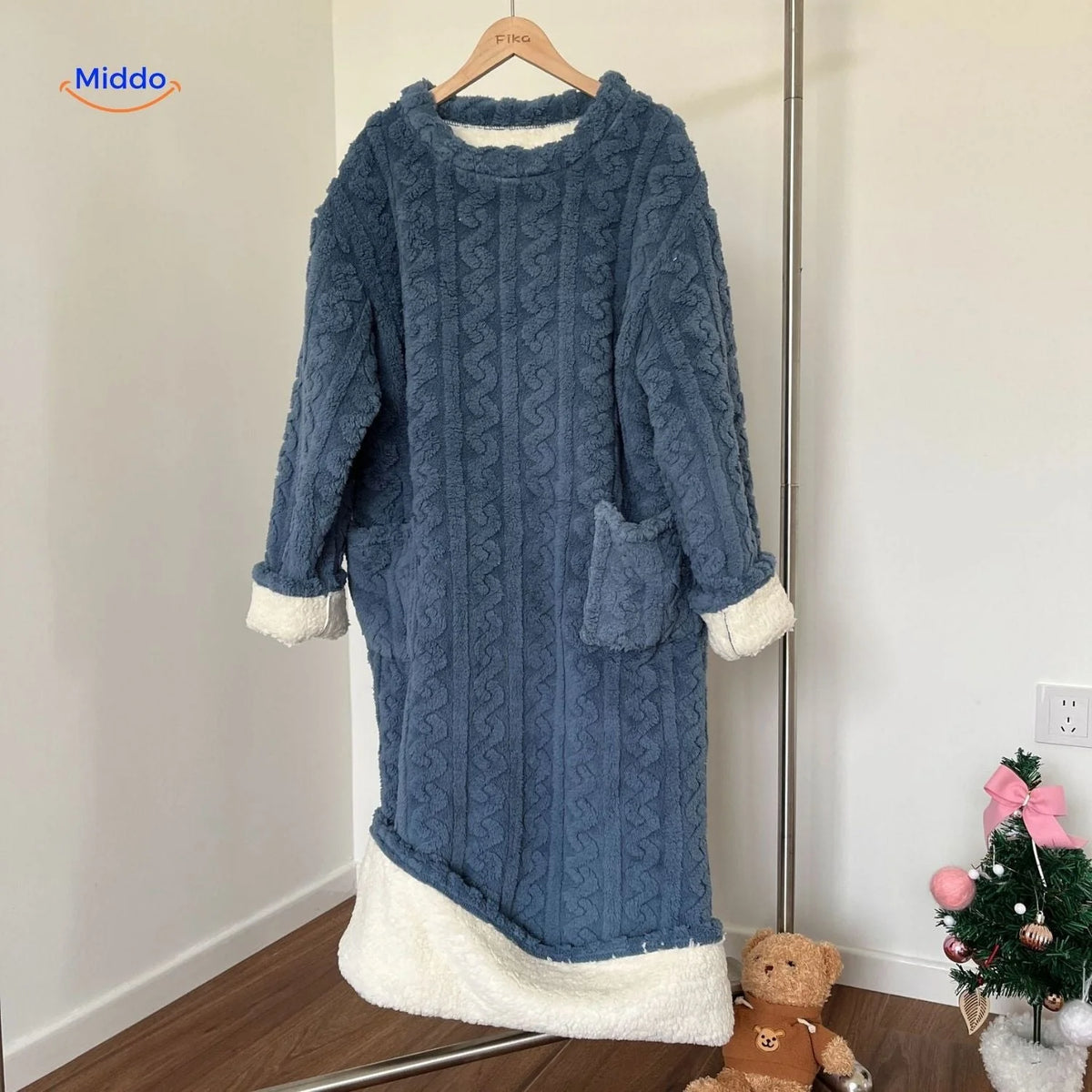 Wearable Blanket Fleece Long Sleeves & Front Pockets