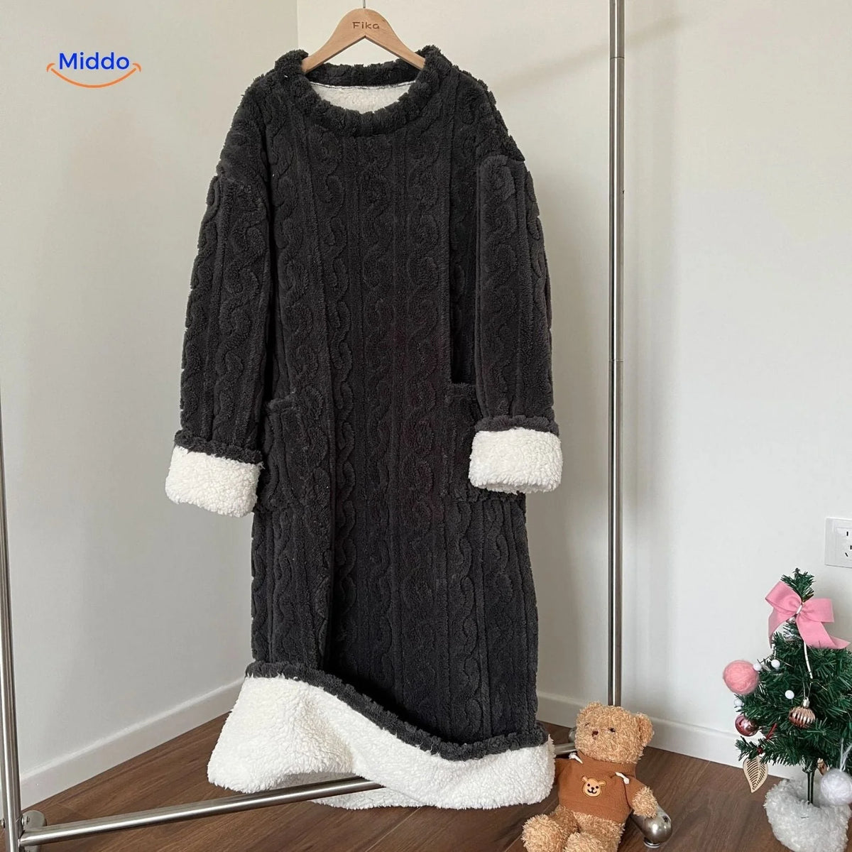 Wearable Blanket Fleece Long Sleeves & Front Pockets