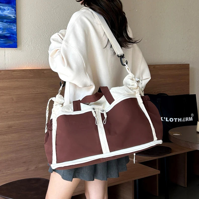 Weekend Duffle Bag Expandable Compartments Adjustable Shoulder Strap