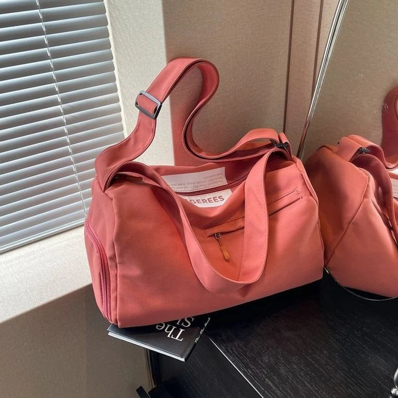 Weekender Duffel Bag Water-Resistant Fabric & Padded Shoulder Straps