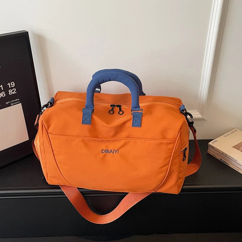Weekender Duffel Bag Water-Resistant Multiple Pockets & Padded Strap