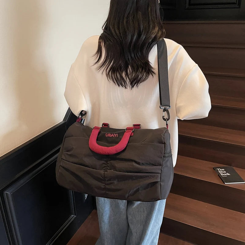 Weekender Duffle Bag Spacious Interior & Multiple Pockets